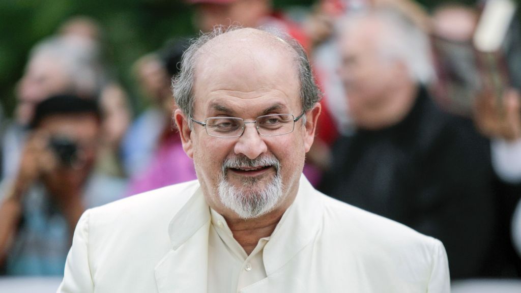EuropaPress 4625166 filed 09 september 2012 canada toronto writer salman rushdie arrives to the