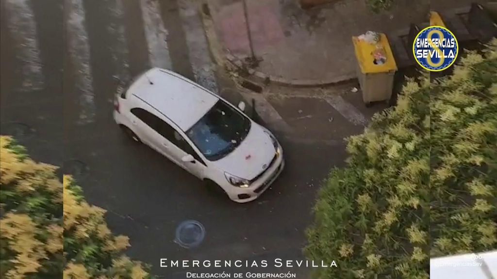 Lanzaba objetos y basura desde su piso a los coches y lo publicaba en Redes Sociales