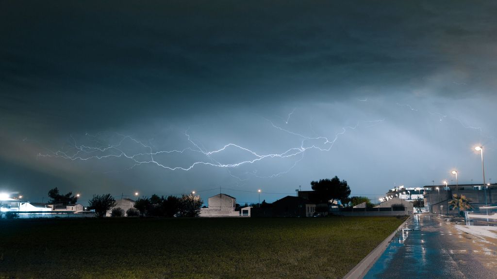 Una DANA causará lluvias y tormentas en zonas de España