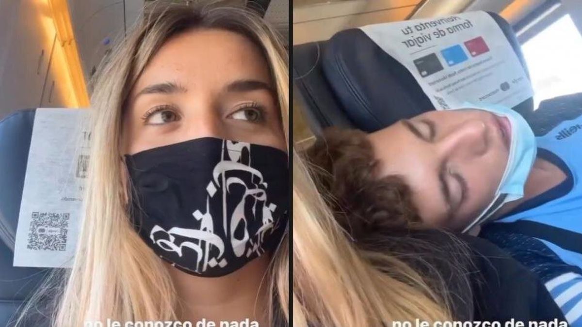 Lola Índigo y su compañero de viaje en el AVE