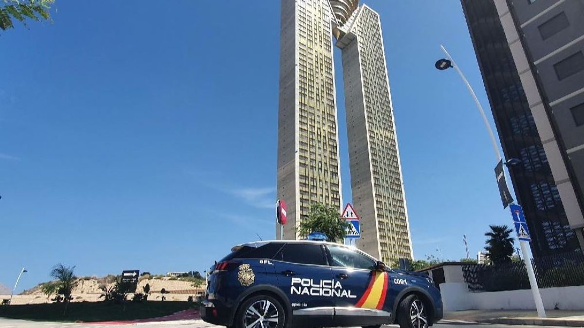 Arrestados dos bañistas camuflados autores de 55 robos en habitaciones de hoteles de Benidorm Arrestados dos bañistas camuflados autores de 55 robos en habitaciones de hoteles de Benidorm