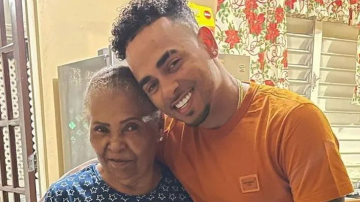 Ozuna y su abuela Eneida