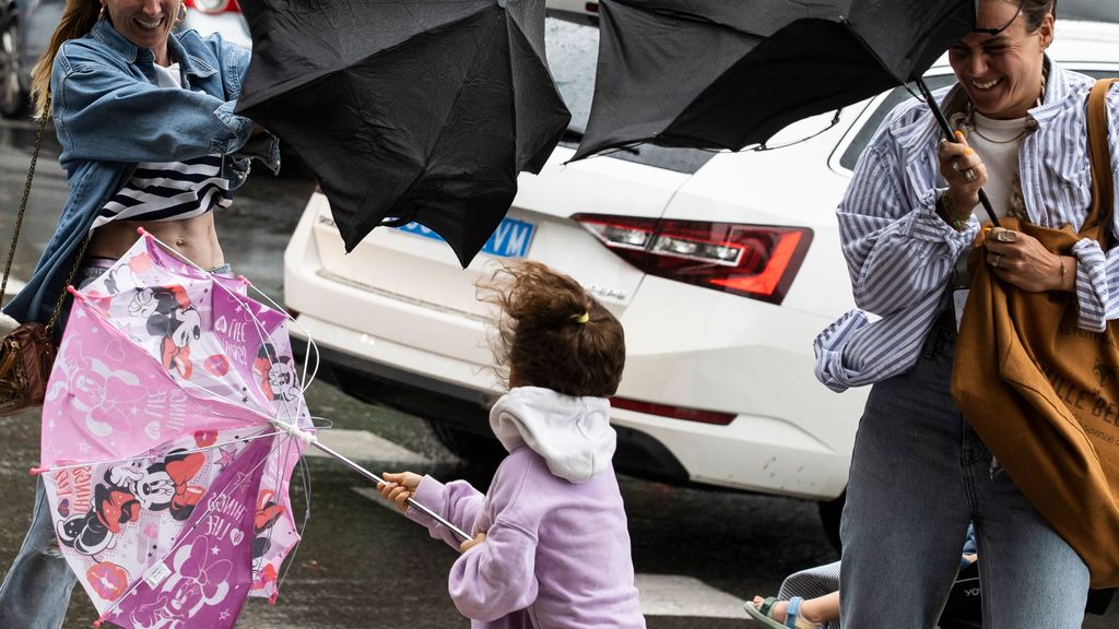 Llega una DANA subtropical a España: 12 provincias en alerta por lluvias y tormentas de granizo