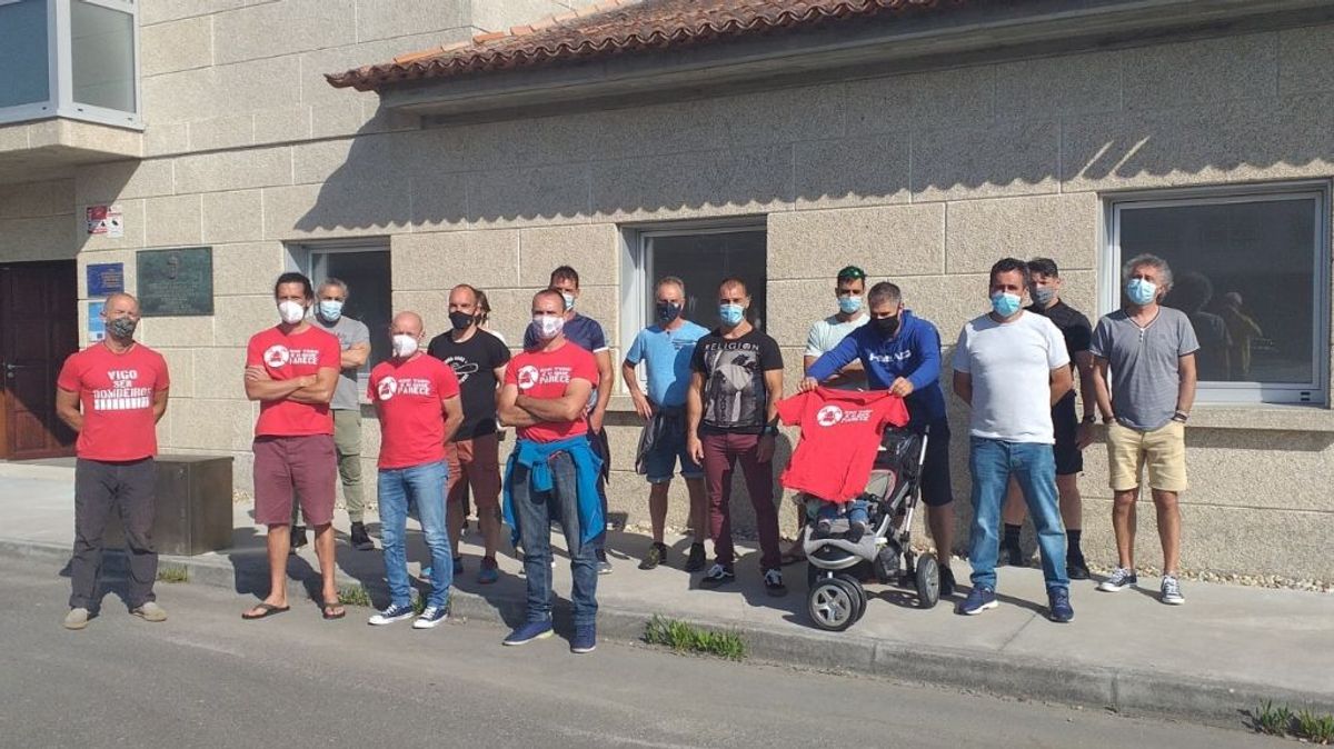 Los bomberos de Vigo estallan ante la falta de efectivos que sufren desde hace meses Los bomberos de Vigo estallan ante la falta de efectivos que sufren desde hace meses
