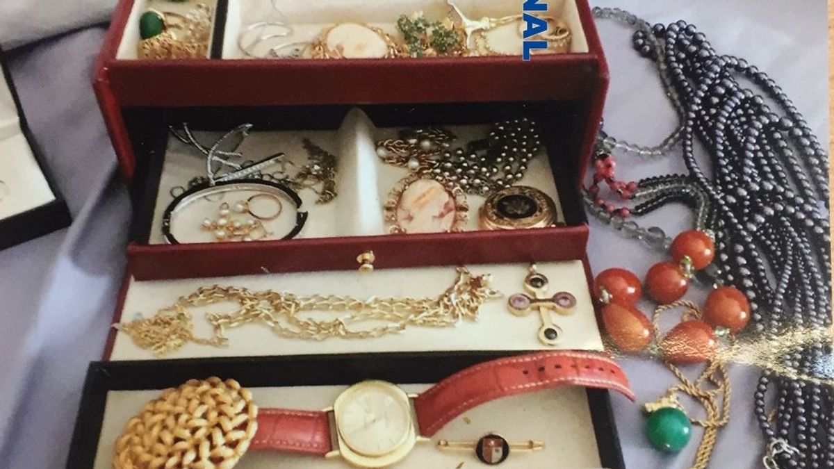 Detenido un joven por robarle joyas valoradas en 40.000 euros a la abuela de su novia
