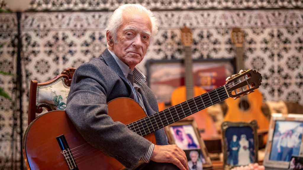 Muere Manolo Sanlúcar, guitarrista y compositor, a los 78 años de edad