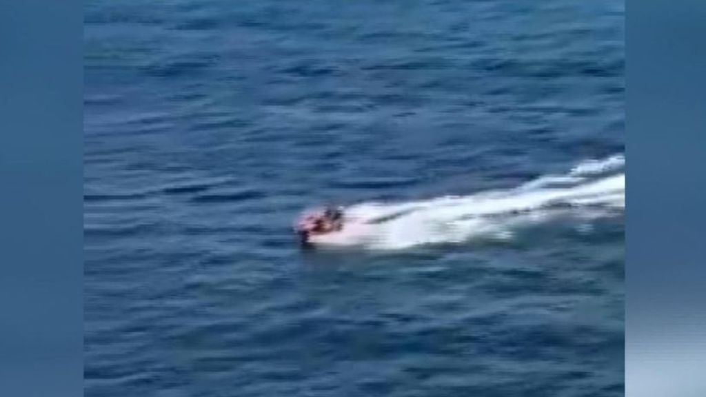 Alertan del pase masivo de inmigrantes en motos de agua en el Estrecho