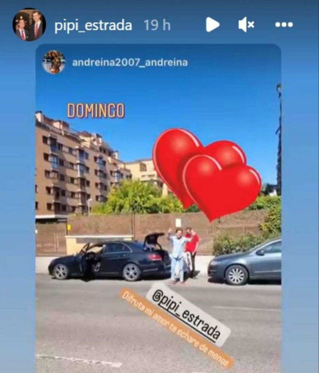 Pipi Estrada muestra el mensaje de su novia Andreína