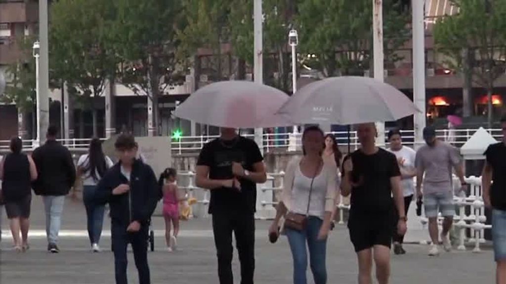 ¿Qué comunidades están en alerta por lluvias y tormentas en España?