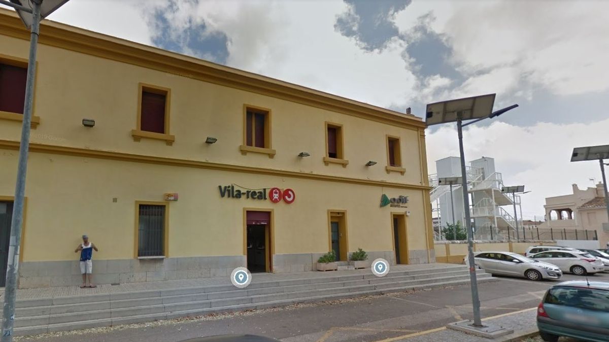 Un incendio provoca la interrupción del tráfico ferroviario entre Vila-real y Borriana-Les Alqueries Un incendio provoca la interrupción del tráfico ferroviario entre Vila-real y Borriana-Les Alqueries