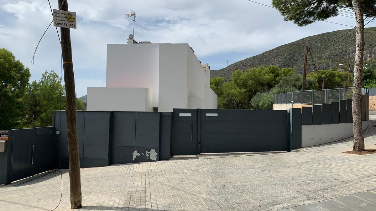 El domicilio de Aubameyang en Castelldefels ha sufrido dos asaltos en apenas mes y medio El domicilio de Aubameyang en Castelldefels ha sufrido dos asaltos en apenas mes y medio