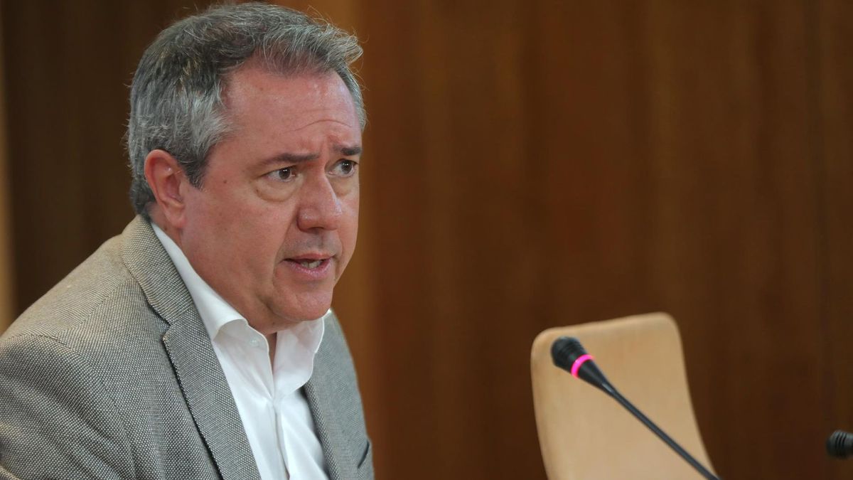 El secretario general del PSOE-A, Juan Espadas, este miércoles en rueda de prensa El secretario general del PSOE-A, Juan Espadas, este miércoles en rueda de prensa