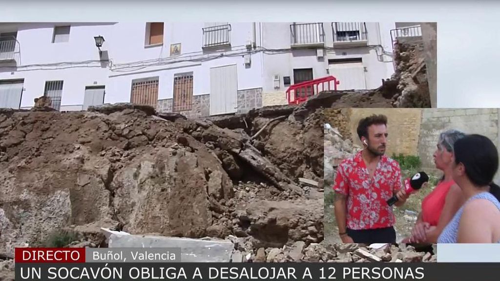 Los vecinos afectados por el socavón de Buñol condenan lo ocurrido