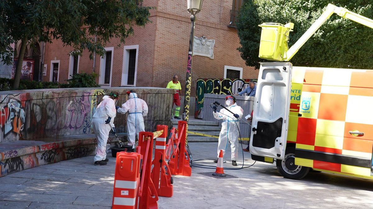 Madrid pone en marcha 'patrullas antigrifitis' que borrarán pintadas ofensivas en 3 horas