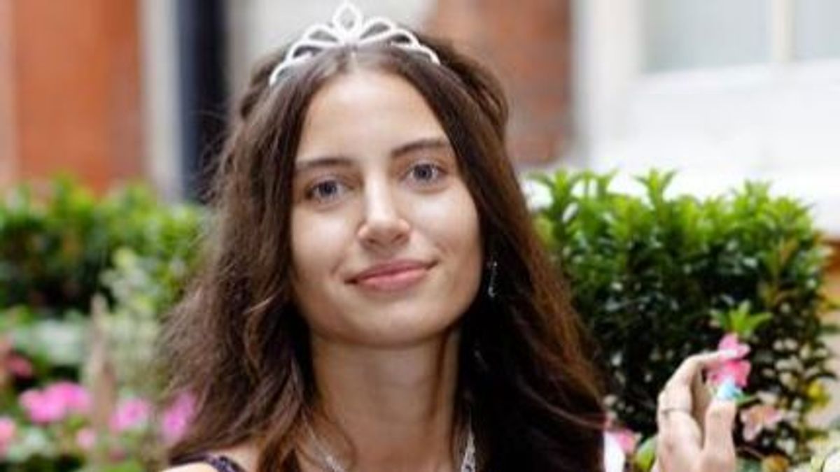 Melisa Raouf, una joven de 20 años que se presentó al certamen de Miss Inglaterra con el rostro sin maquillar