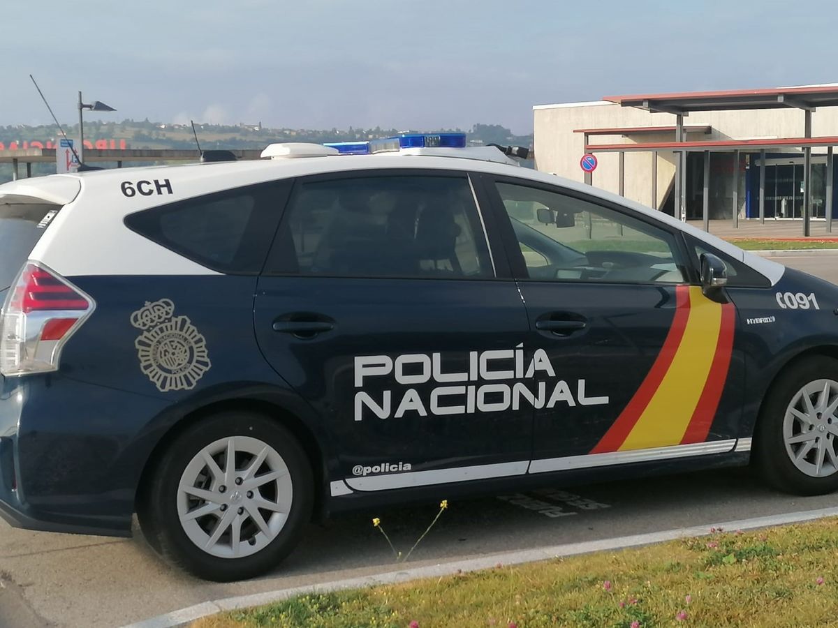 Archivo - Vehículo de la Policía Nacional.