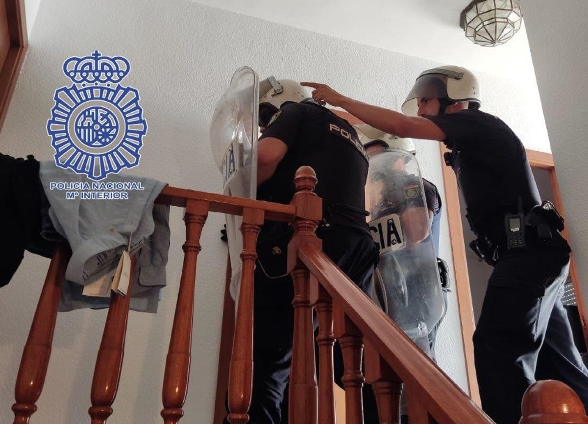 Asalto de la vivienda del detenido Asalto de la vivienda del detenido