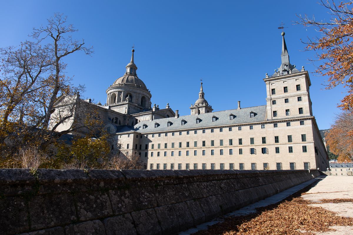 Archivo - Vista de la fachada del Monasterio de San Lorenzo de El Escorial