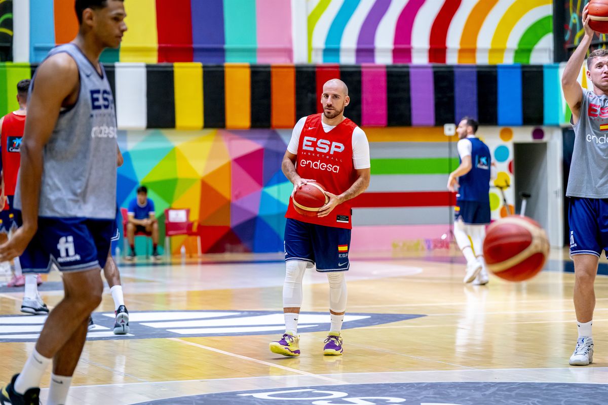 Quino Colom durante un entrenamiento de la selección española en la Movistar Academy Magariños.