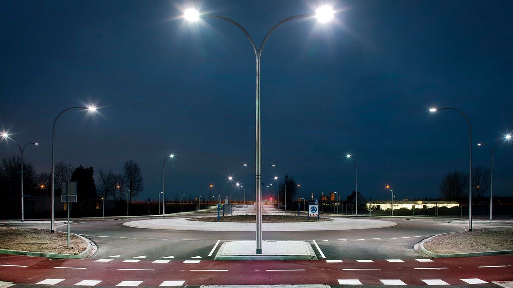 Carreteras iluminadas con luces leds, la medida que incluye el plan de ahorro energético