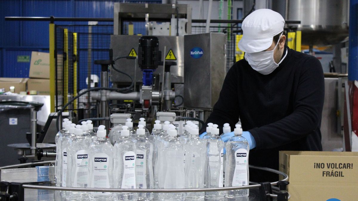 EuropaPress 2772681 laboratorios vinfer fabrica 200000 litros gel hidroalcoholico marzo
