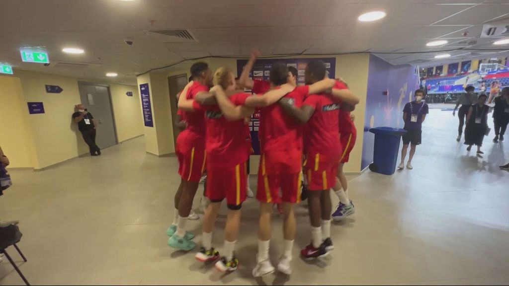 El pogo de España con la canción de Chimbala ya es ritual del Eurobasket: impresionante energía de los de Scariolo