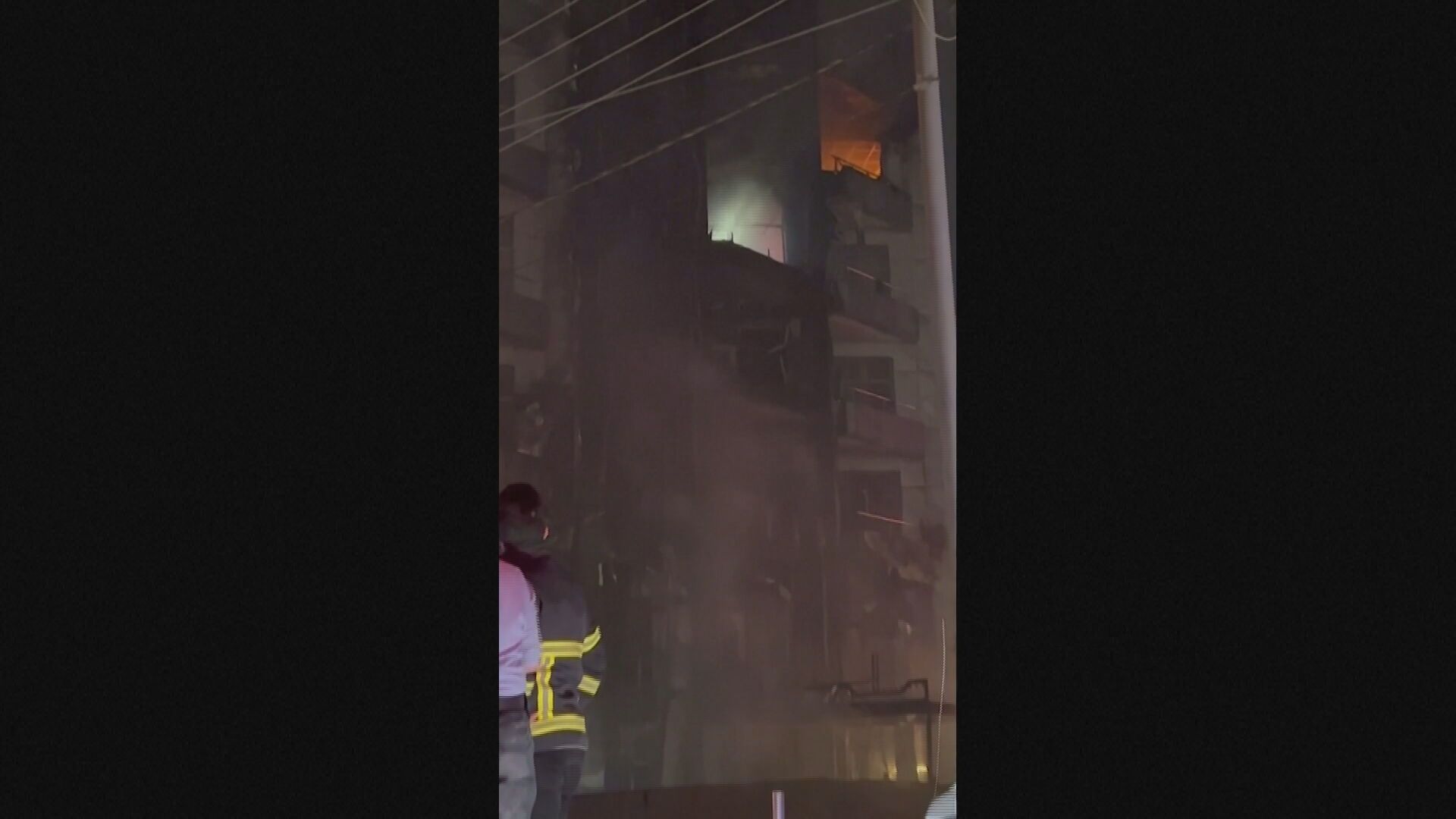 Un incendio devora el hotel Hawler Plaza de Erbil, en Irak (Septiembre 2022)