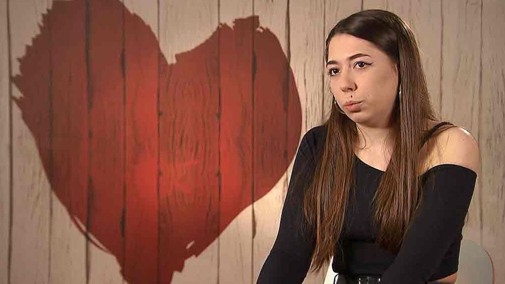 Alba durante su cita en 'First Dates'