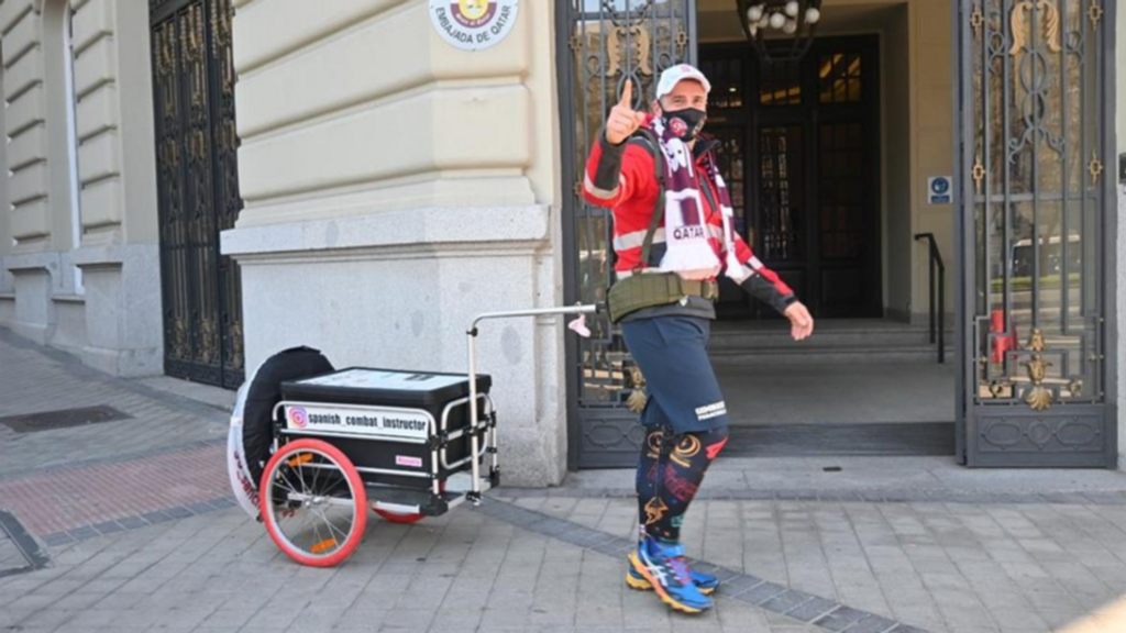 Santiago Sánchez Cogedor camina desde Madrid hasta Qatar