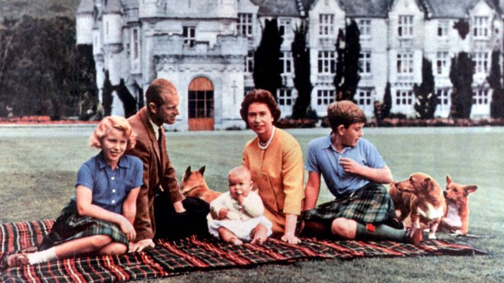 La reina disfruta de sus días de vacaciones en el castillo de Balmoral.