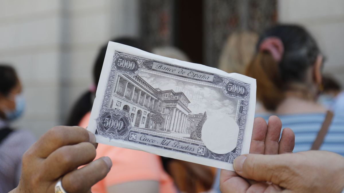 Un billete de cinco mil pesetas