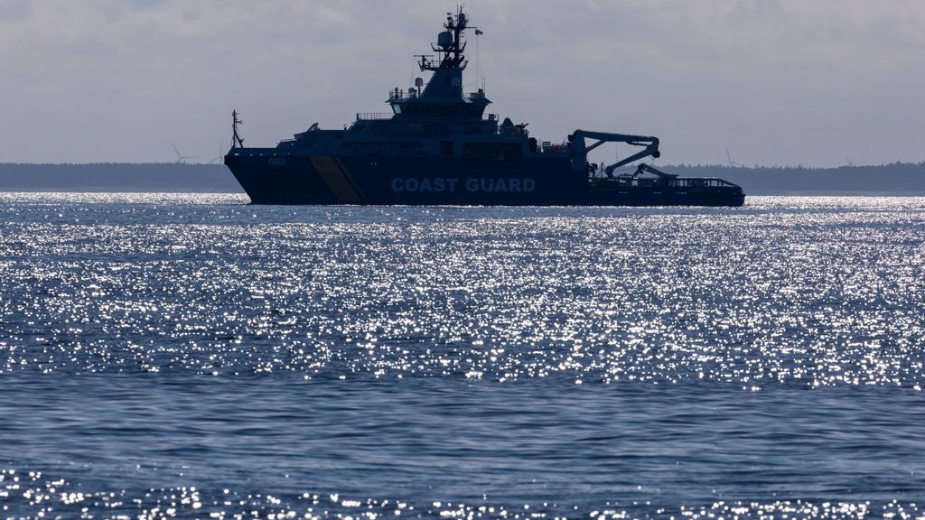 Un buque navega por aguas del mar Báltico