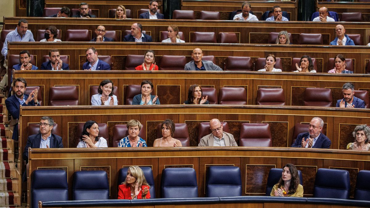 El Congreso gastará 1,2 millones de euros en móviles de última generación para los diputados