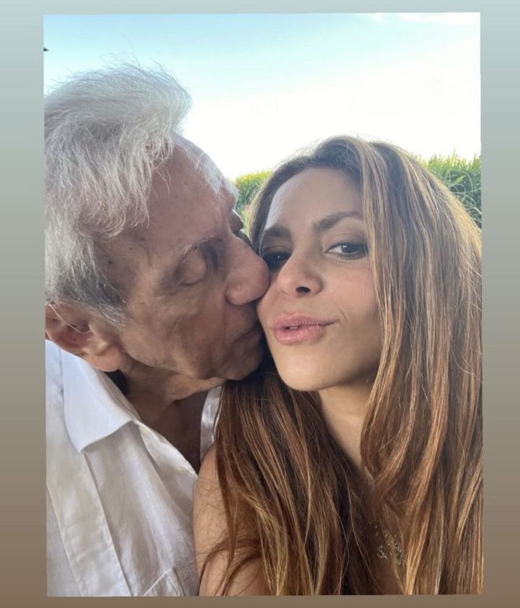 Foto publicada por Shakira junto a su padre