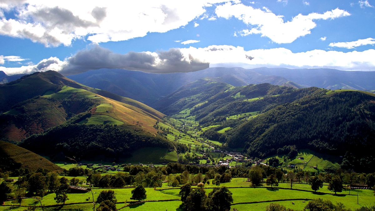 Vega de Pas, Cantabria Vega de Pas, Cantabria