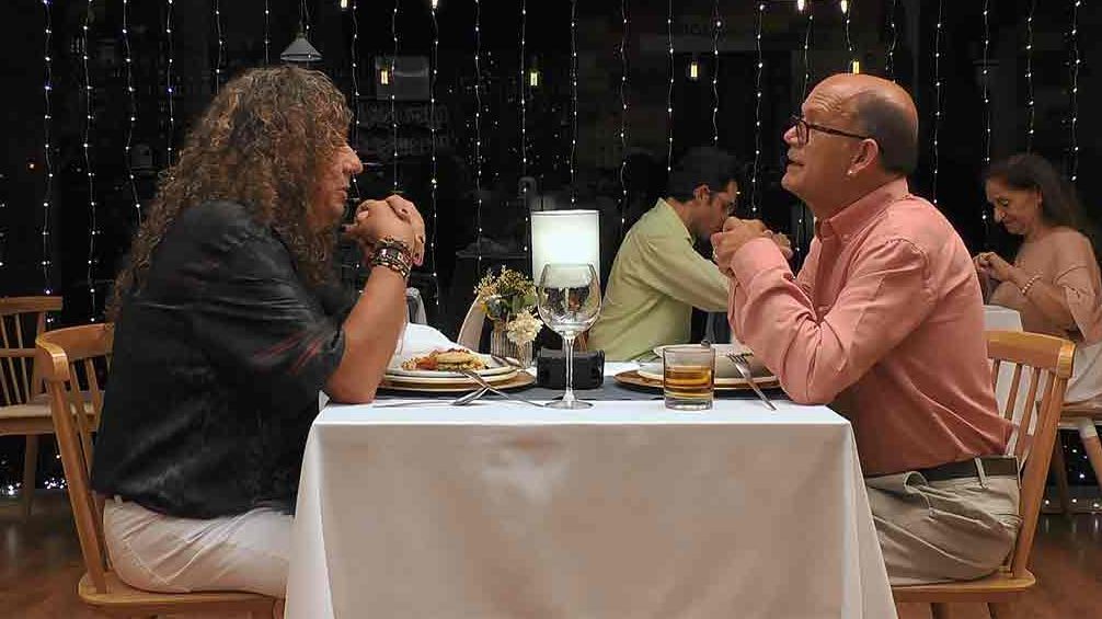 Adriano y Jesús durante su cita en 'First Dates'