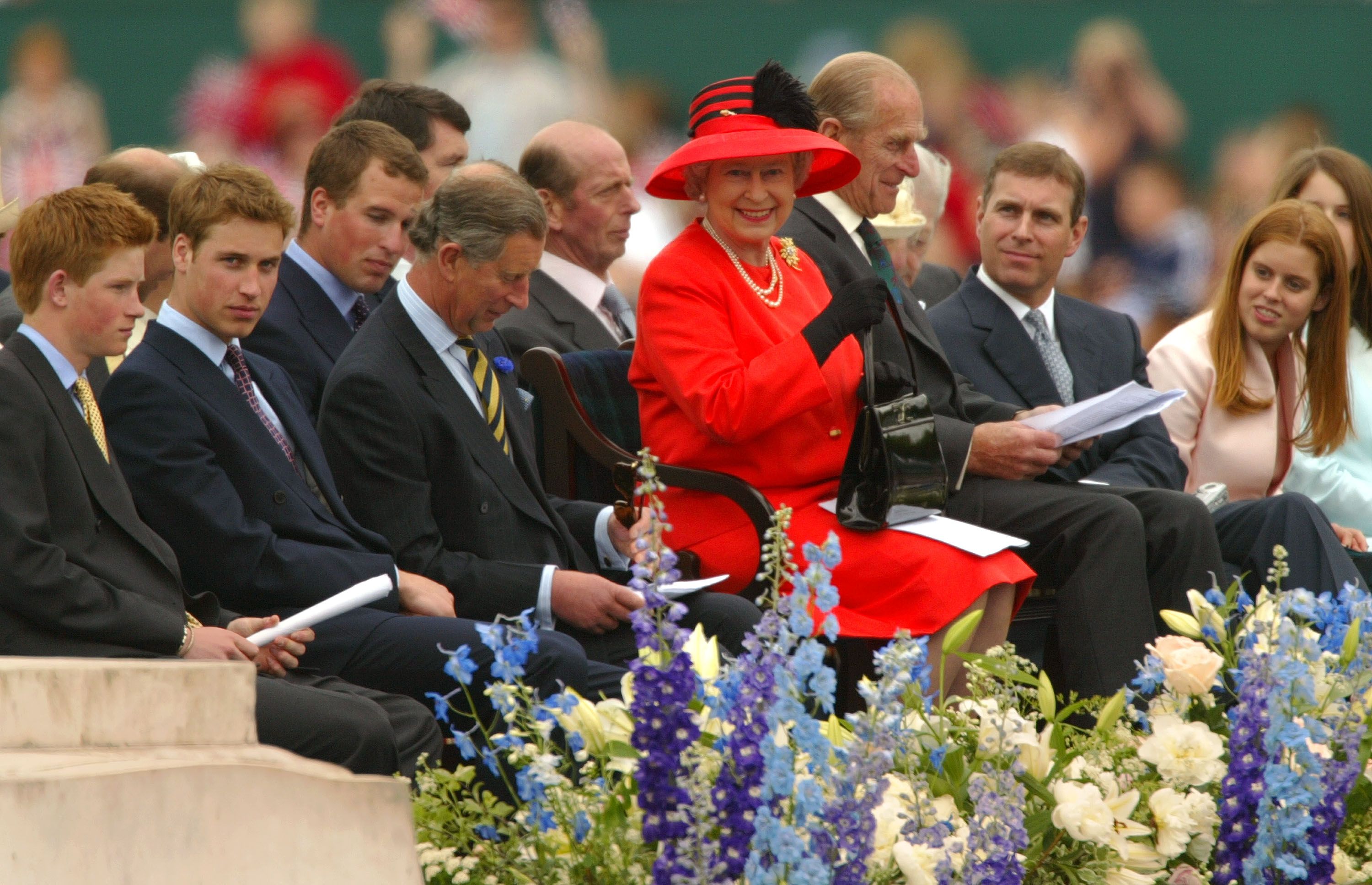 El reinado de Isabel II, en imágenes
