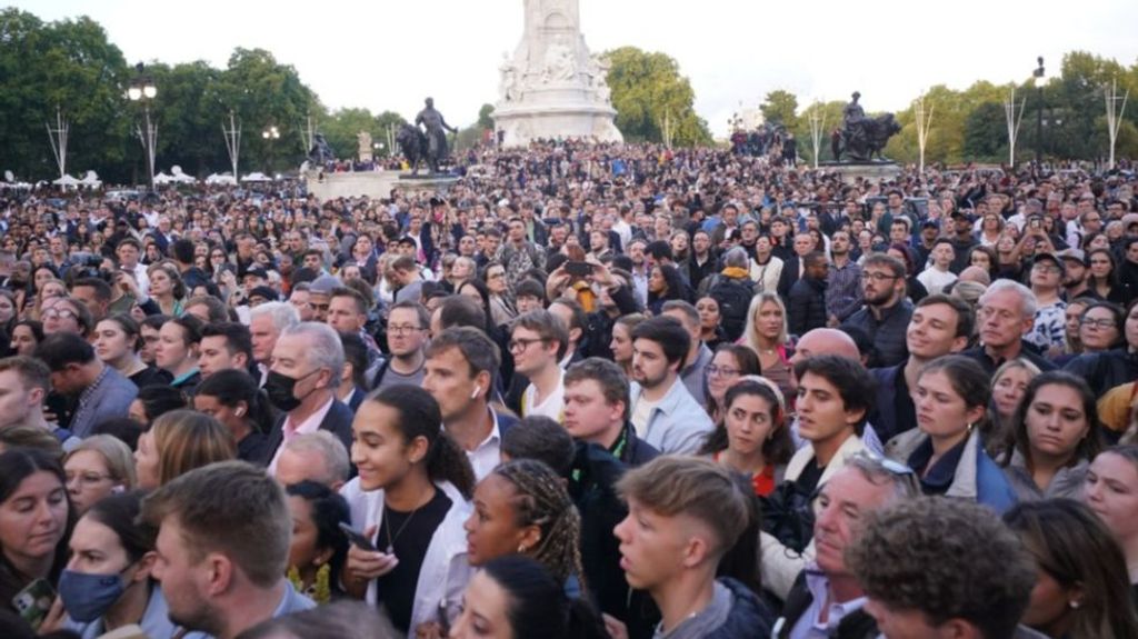 Multitud en Londres