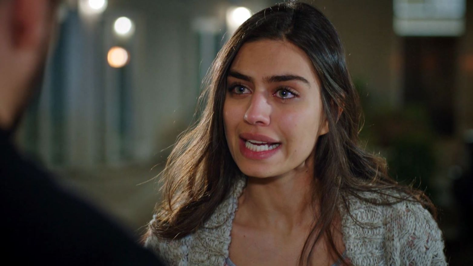 Nur va a iniciar los trámites para divorciarse de Yiğit