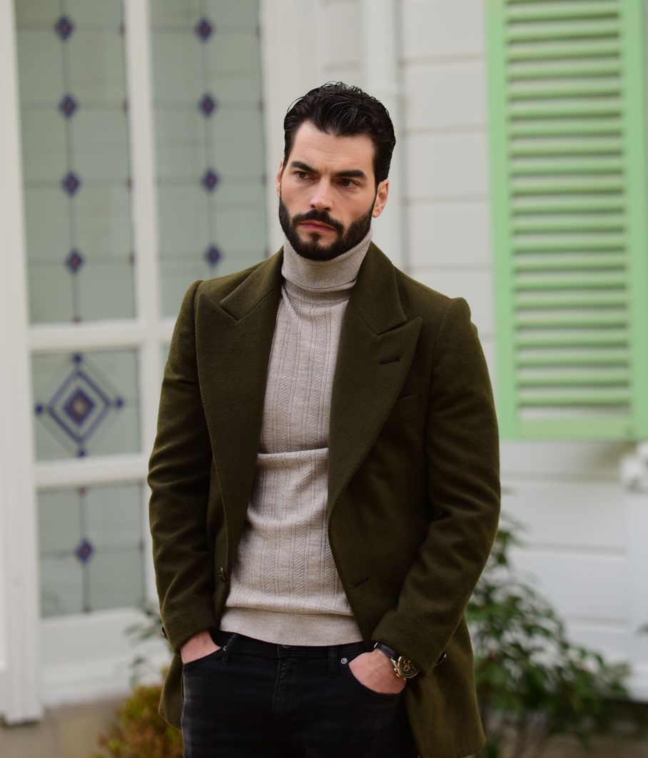 Akin Akinözü es Cemal