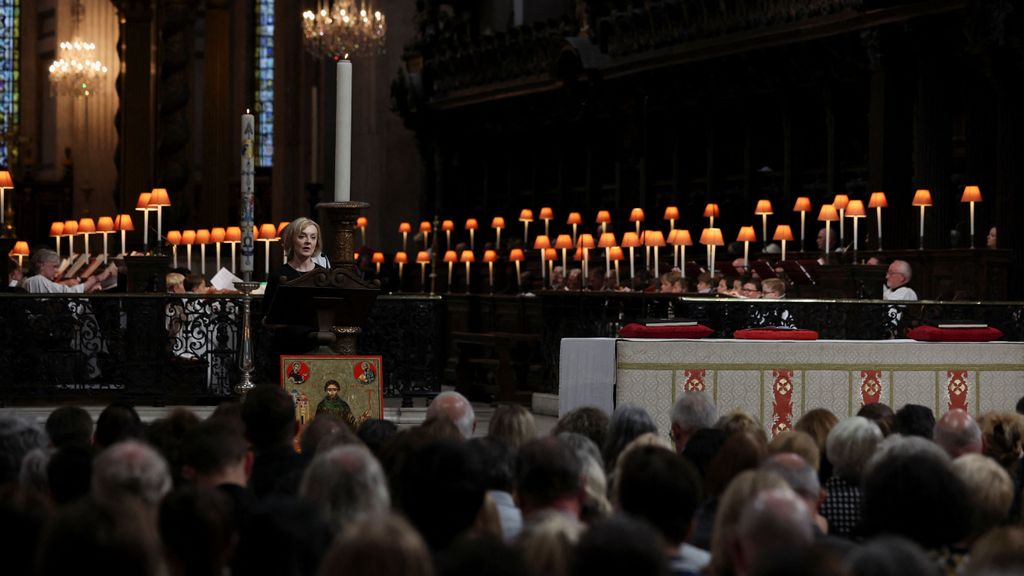 Así ha sido la ceremonia de recuerdo a la reina Isabel II en la Catedral St. Paul de Londres