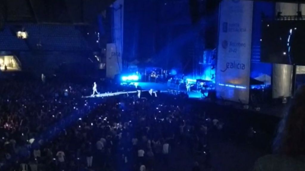 Concierto histórico de Muse en Vigo tocando ‘God save the Queen’ en honor a Isabel II