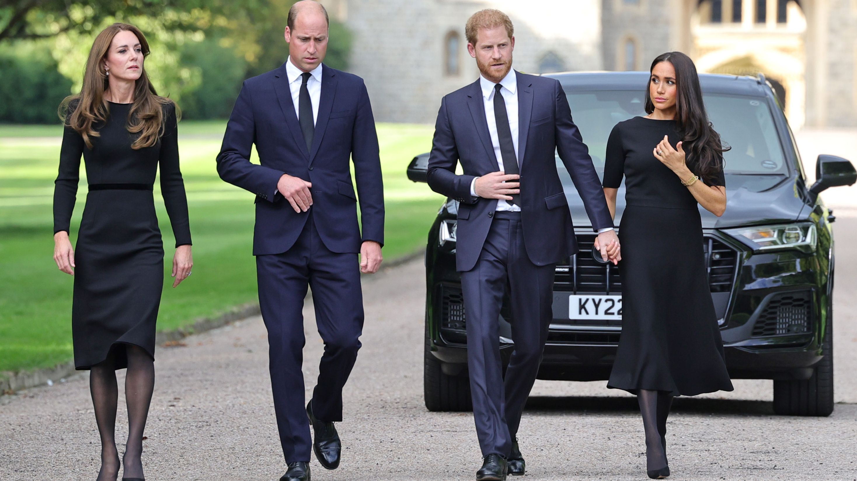 Los príncipes de Gales y los duques de Sussex aparecen juntos a las puertas del castillo de Windsor