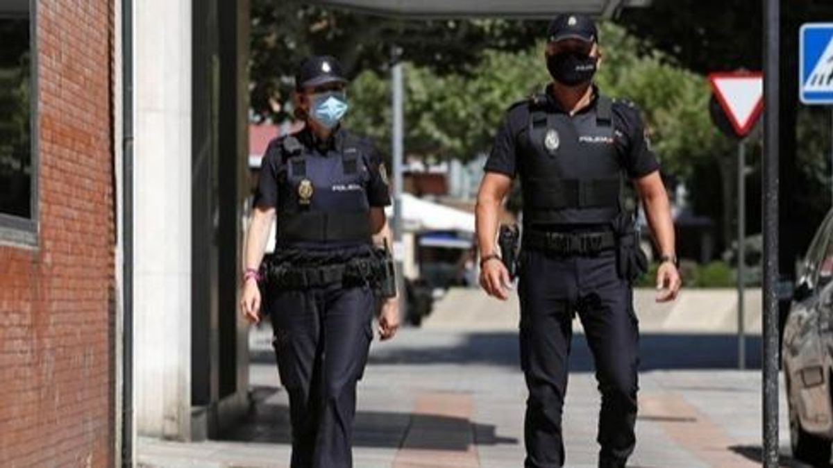 EuropaPress 3933218 patrulla policia nacional patrullando valladolid