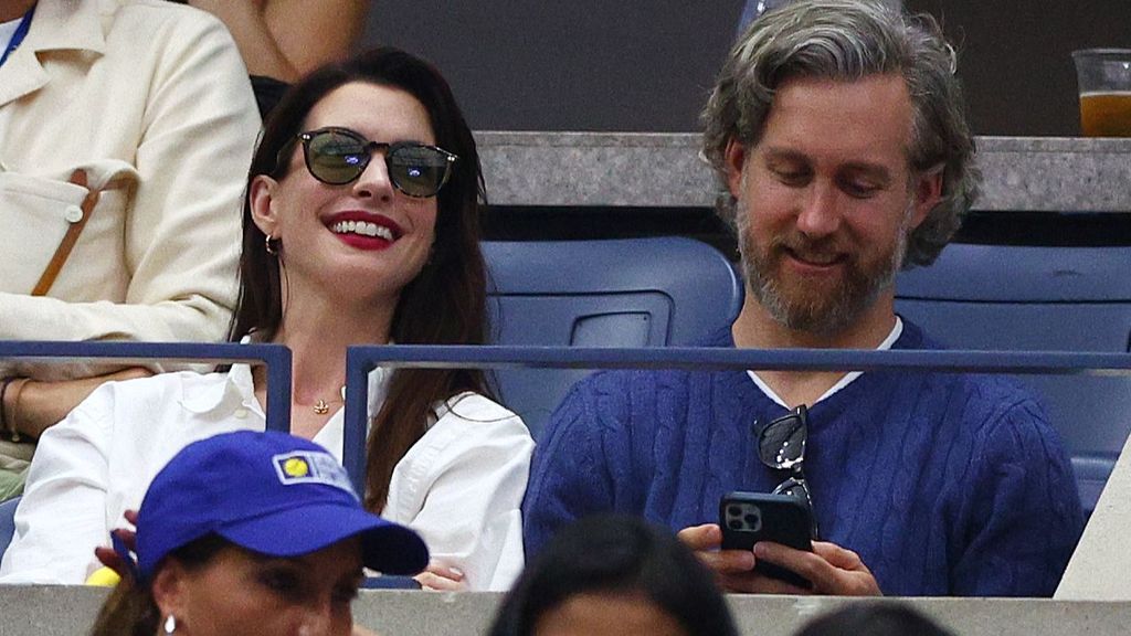 Anne Hathaway con su marido, Adam Shulman
