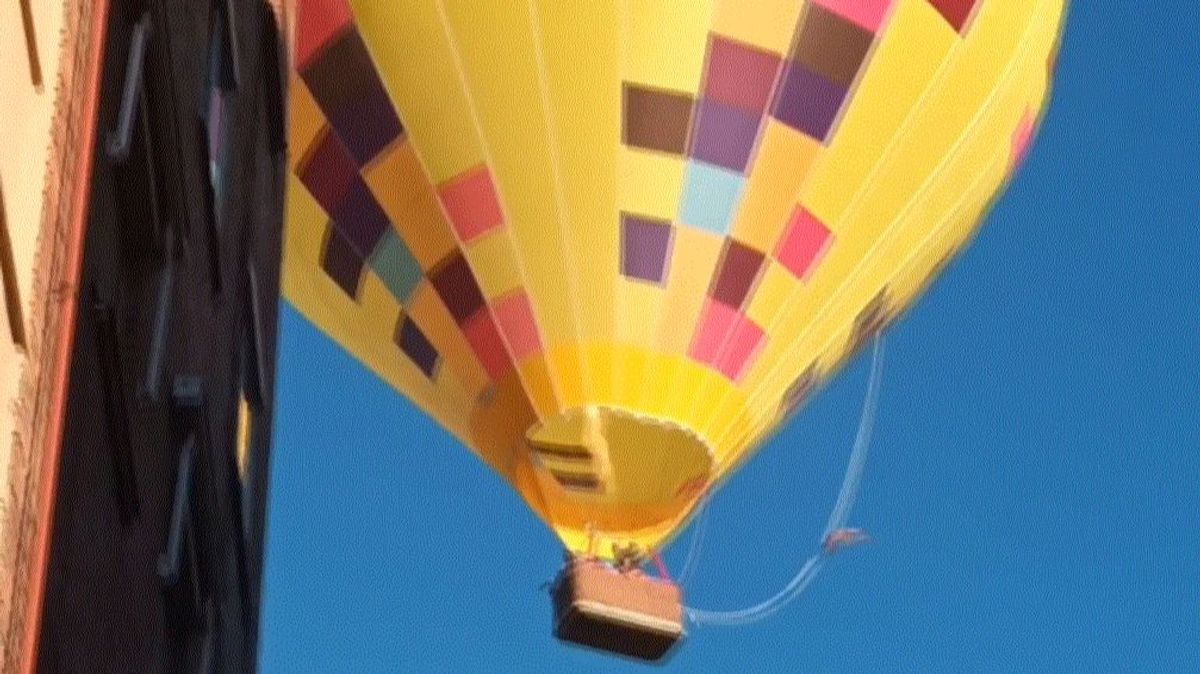 El aterrizaje forzoso de dos globos aerostáticos en Valladolid