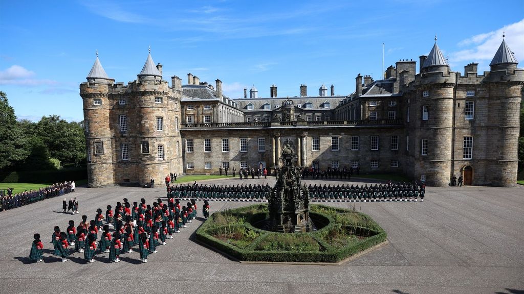 Palacio de Holyroodhouse: Así es el lugar donde ha descansado Isabel II en Escocia