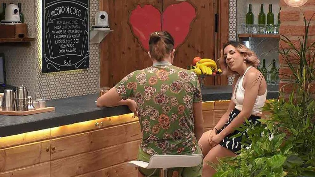 Andrea y Pablo durante su cita en 'First Dates'