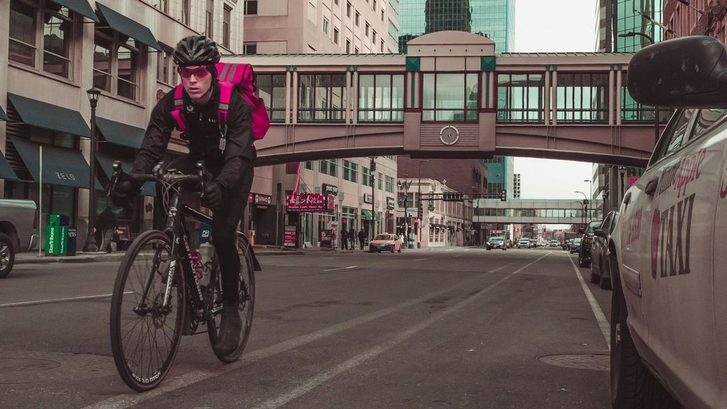 Llega la nueva ley ciclista: las novedades que te afectan cuando montes en bicicleta