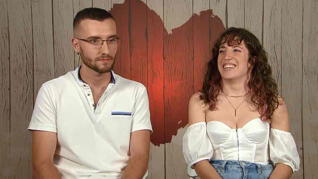 Alicia y Guillermo durante su cita en 'First Dates'